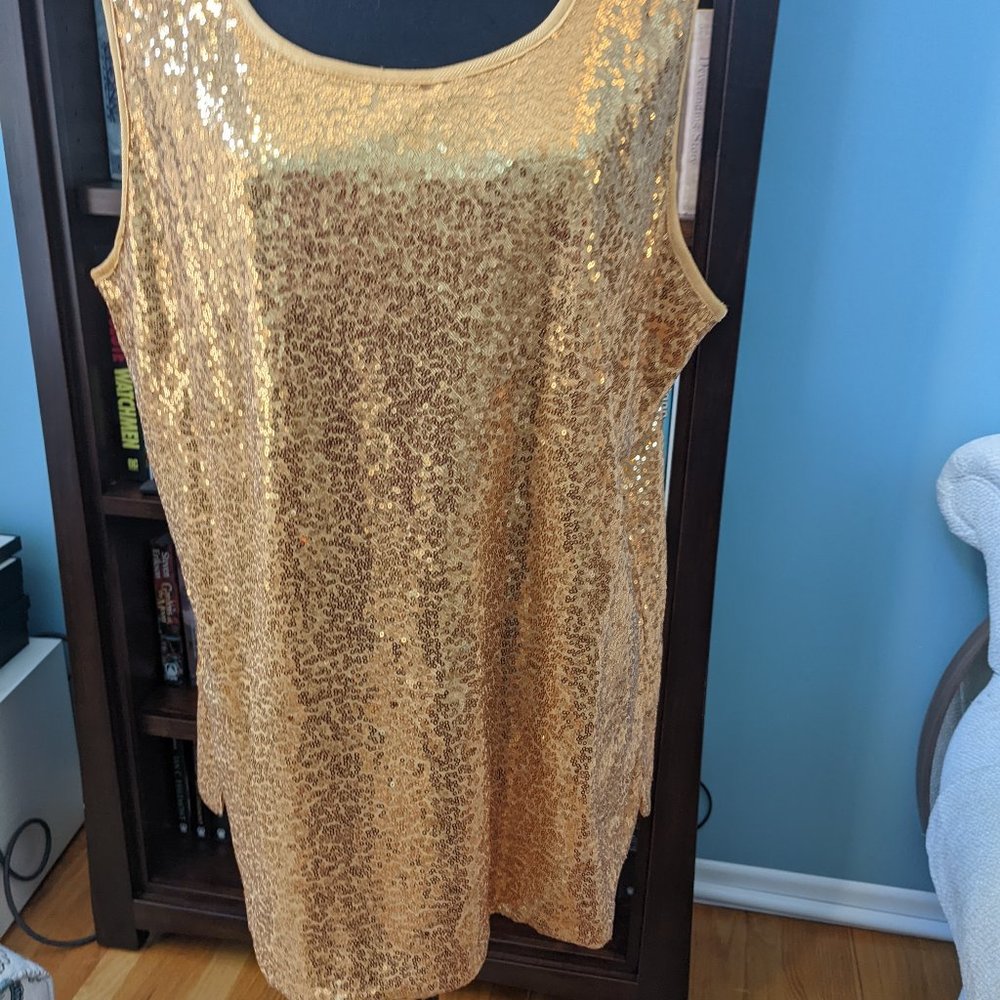 Plus size sleeveless gold sequin party tank size 18w